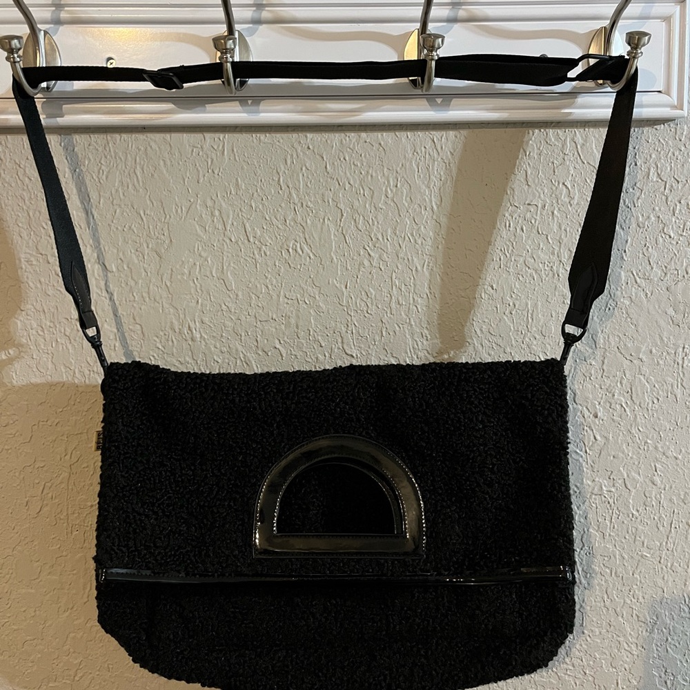 Limited Edition Faux Shearling Messenger Tote Beis